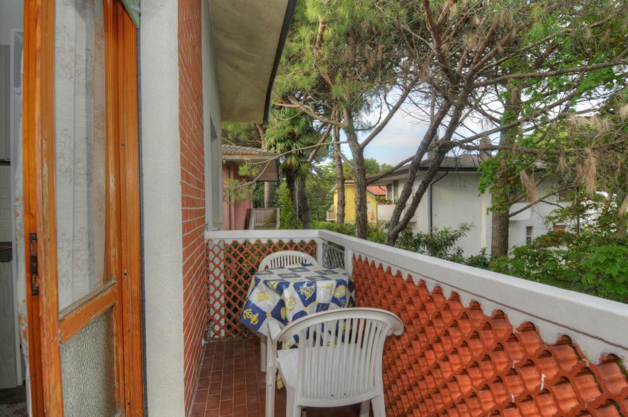 Residence Villa Laura Lignano Sabbiadoro Exterior foto